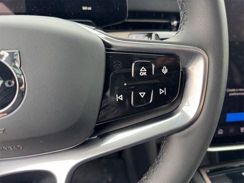 Certified 2025 Volvo EX90 Plus image 13