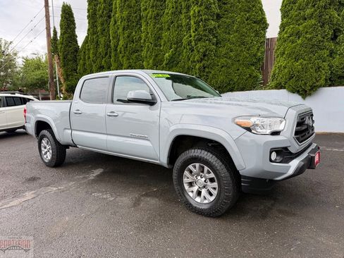 Used 2019 Toyota Tacoma SR5 AWD/4WD image 1