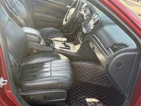 Used 2014 Chrysler 300 S RWD image 18