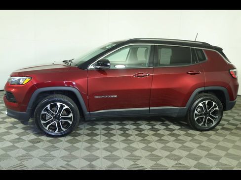 Used 2022 Jeep Compass Limited AWD/4WD image 16