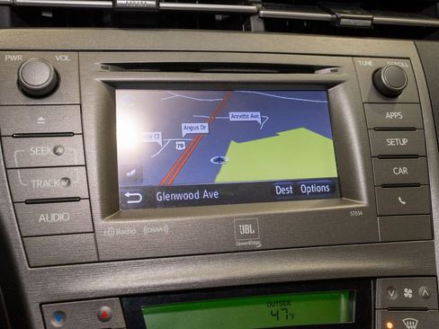 Used 2013 Toyota Prius Four image 13