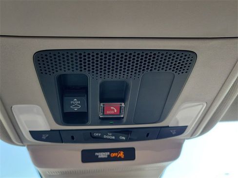 New 2025 Honda Accord SE image 28