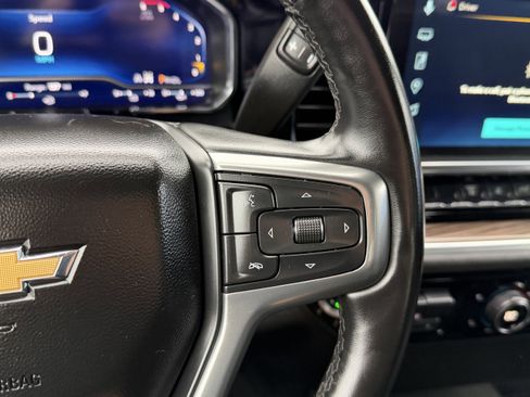 Used 2025 Chevrolet Silverado 2500 LT w/ Convenience Package image 21