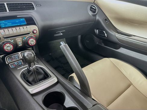 Used 2010 Chevrolet Camaro SS w/ LPO, Ground Effects Package RWD image 28
