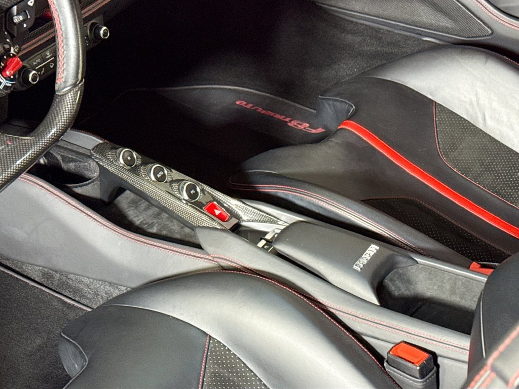 Used 2020 Ferrari F8 Tributo RWD image 15