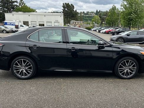 Certified 2023 Toyota Camry XLE w/ Cold Weather Package AWD/4WD image 4