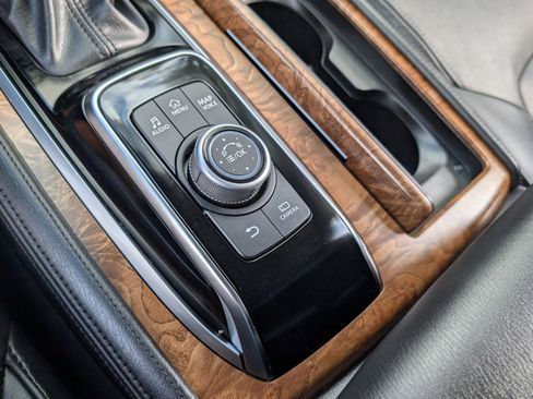 Certified 2021 Nissan Armada SL image 34