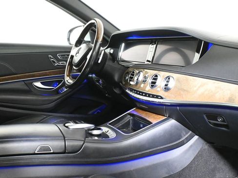 Used 2016 Mercedes-Benz S 550 4MATIC Sedan image 33