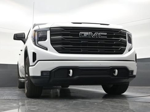 Used 2024 GMC Sierra 1500 Elevation w/ LPO, Elevation Black Package AWD/4WD image 26