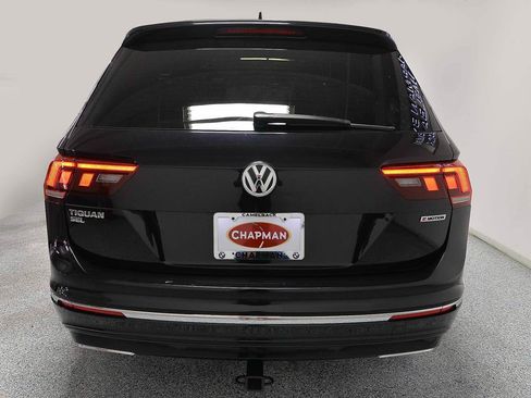 Used 2019 Volkswagen Tiguan SEL Premium R-Line AWD/4WD image 4