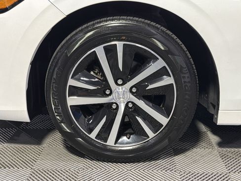 Used 2023 Honda Civic LX image 11