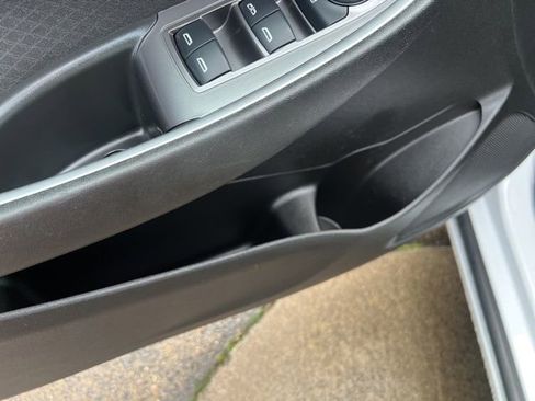 Used 2023 Chevrolet Malibu LT image 43