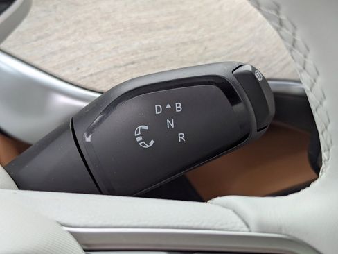 New 2025 Volkswagen ID. Buzz Pro S Plus image 16