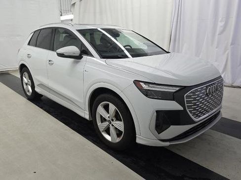 Used 2024 Audi Q4 e-tron Premium w/ Convenience Package image 1