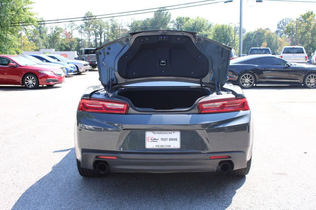 Used 2016 Chevrolet Camaro LT RWD image 9