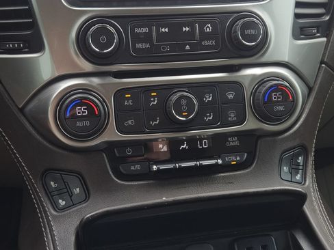 Used 2020 Chevrolet Tahoe Premier AWD/4WD image 19