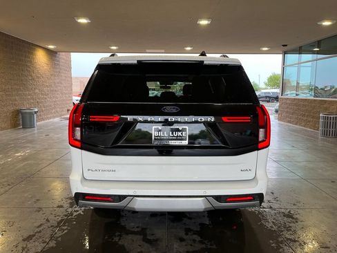 Used 2025 Ford Expedition Max Platinum AWD/4WD image 8