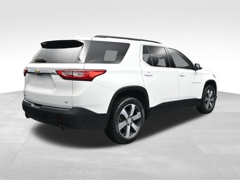 Used 2021 Chevrolet Traverse LT w/ LT Premium Package FWD image 5