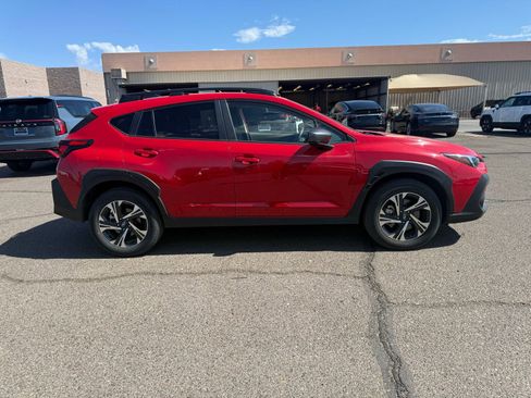 Used 2025 Subaru Crosstrek 2.0i Premium AWD/4WD image 4