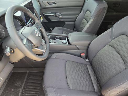 New 2026 Nissan Pathfinder SV AWD/4WD image 13