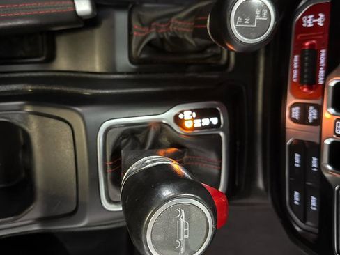 Used 2022 Jeep Gladiator Rubicon w/ LED Lighting Group image 86