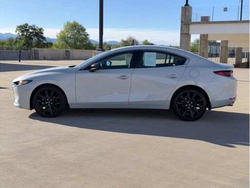 Used 2024 MAZDA MAZDA3 s FWD image 4
