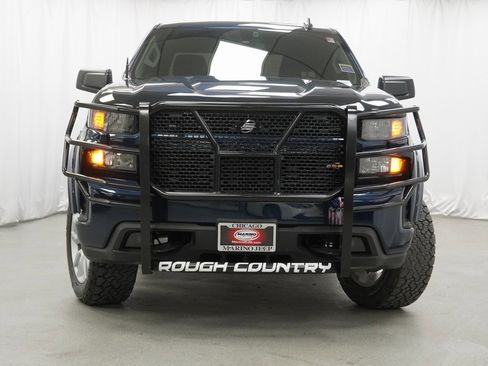 Used 2020 Chevrolet Silverado 1500 Custom w/ Custom Value Package image 8