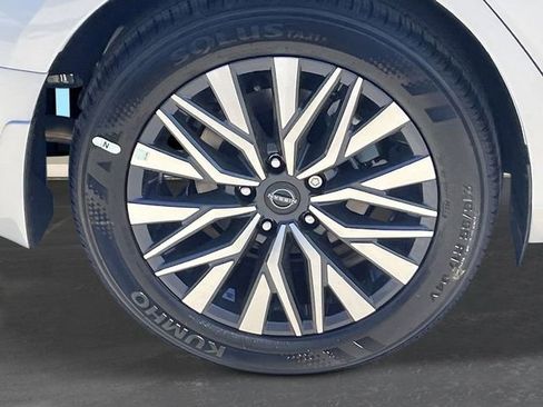 New 2026 Nissan Altima 2.5 SV FWD image 9