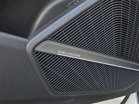 Used 2021 Audi Q5 2.0T Premium Plus w/ Premium Plus Package image 12