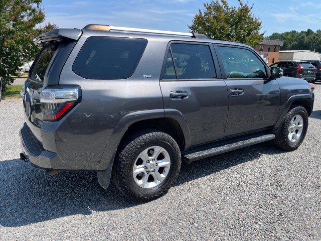 Used 2021 Toyota 4Runner SR5 Premium w/ Moonroof Package AWD/4WD image 7