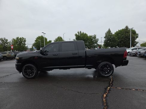 Used 2025 RAM 2500 Laramie w/ Night Edition AWD/4WD image 11