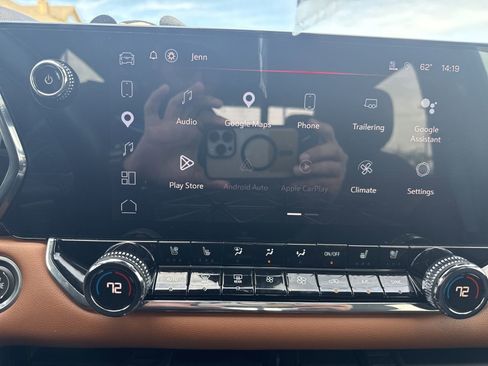 Used 2023 GMC Canyon AT4 w/ AT4 Premium Package image 32