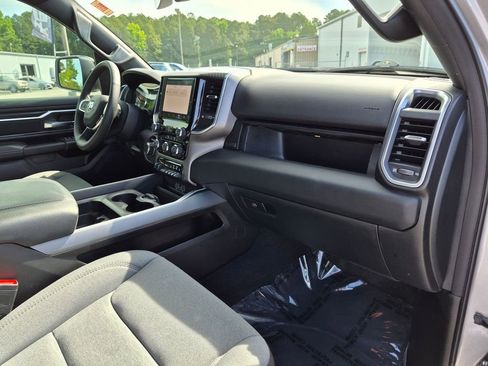 Used 2025 RAM 1500 Big Horn AWD/4WD image 33