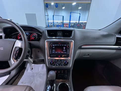 Used 2016 GMC Acadia SLT FWD image 22