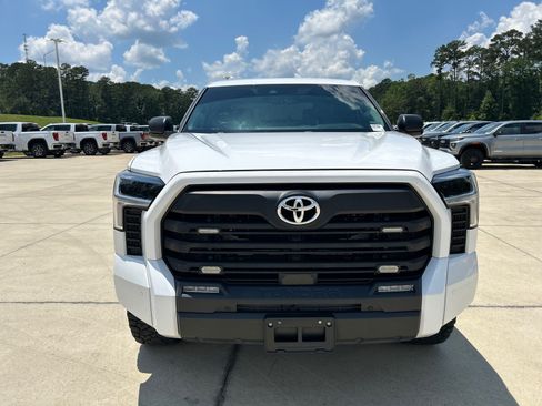 Used 2023 Toyota Tundra SR5 w/ SR5 Premium Package AWD/4WD image 5