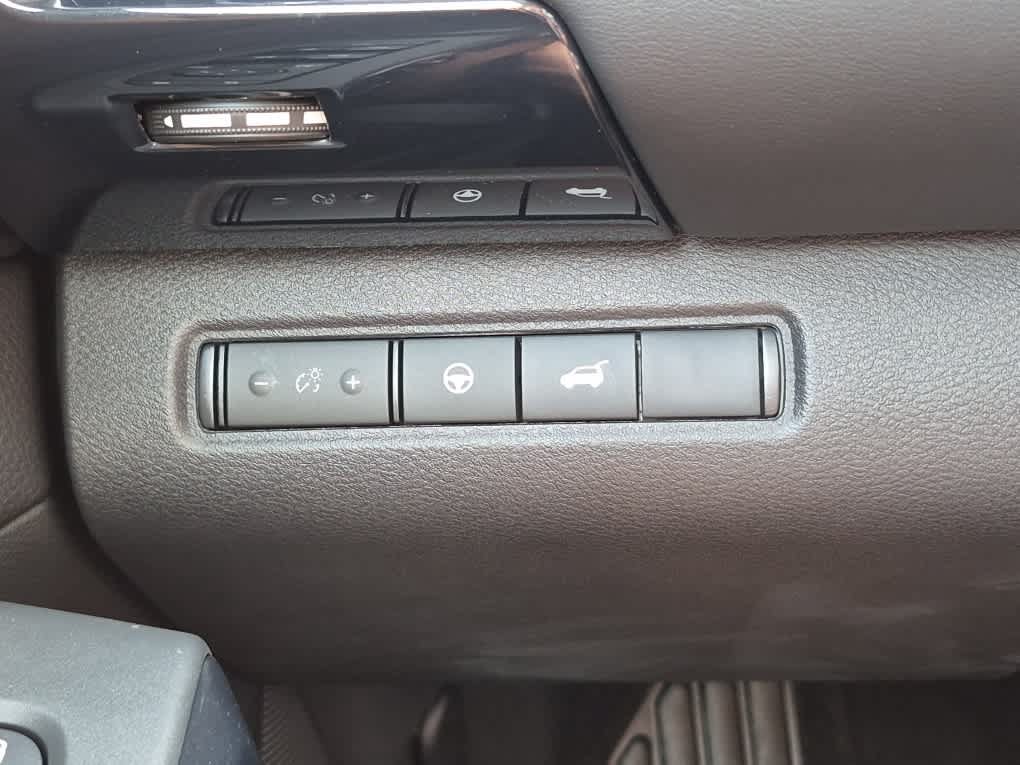 New 2026 Nissan Pathfinder SV w/ Cargo Package AWD/4WD image 17