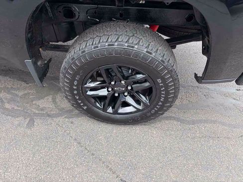 Used 2021 Chevrolet Silverado 1500 Custom Trail Boss AWD/4WD image 33