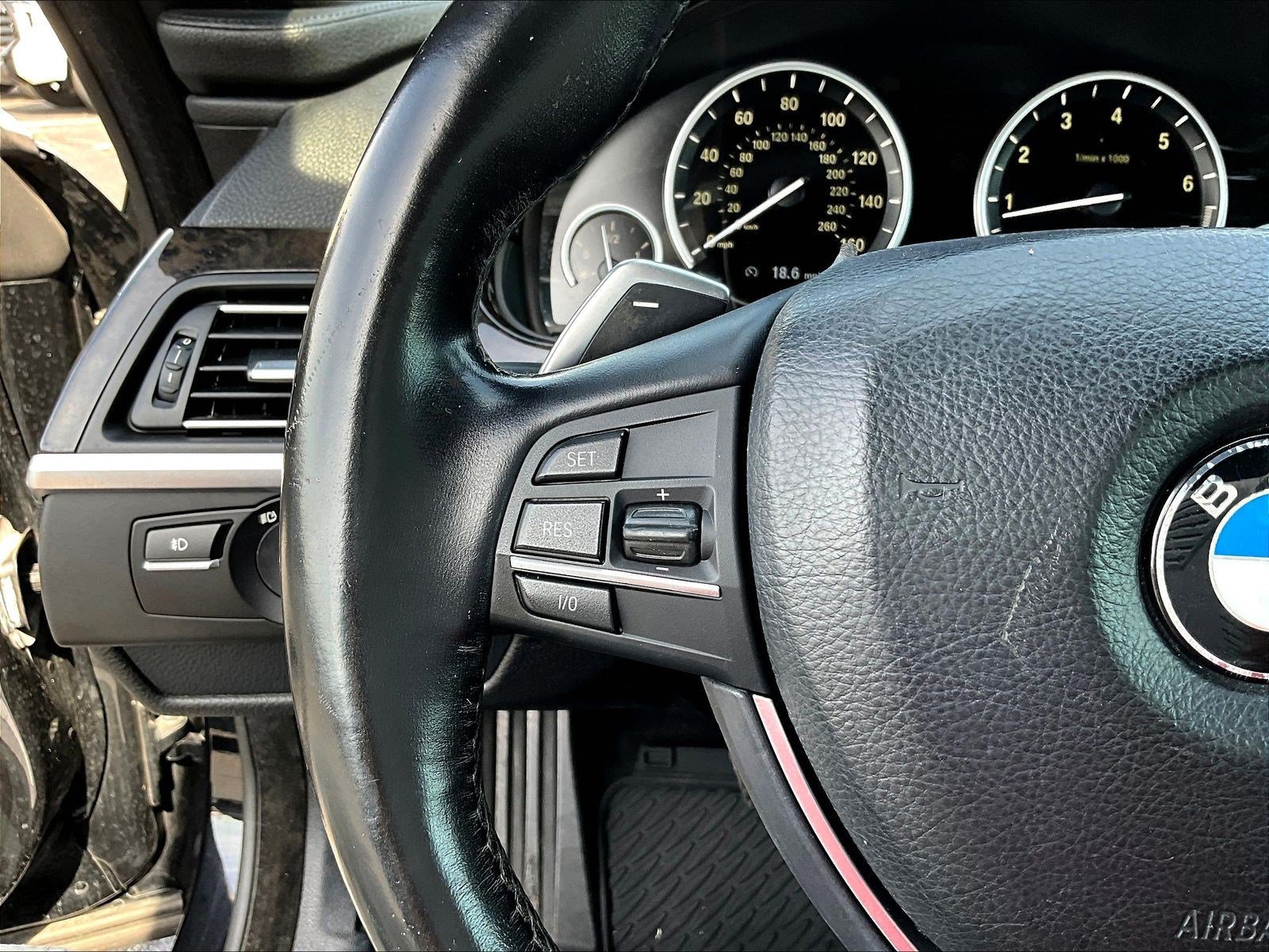 Used 2012 BMW 650i Convertible RWD image 9
