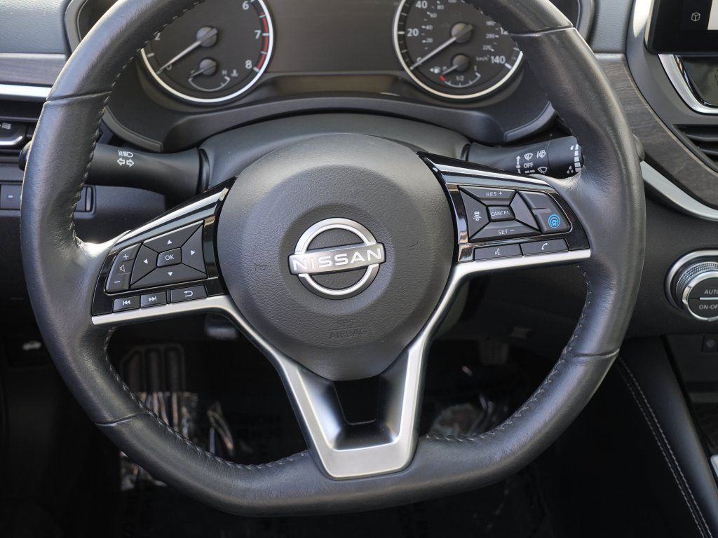 Used 2023 Nissan Altima 2.5 SL AWD/4WD image 25