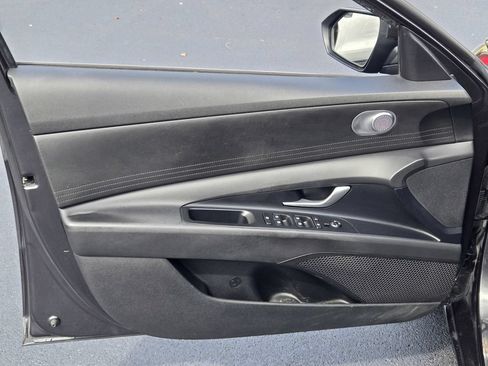 Used 2023 Hyundai Elantra SE w/ Cargo Package FWD image 25