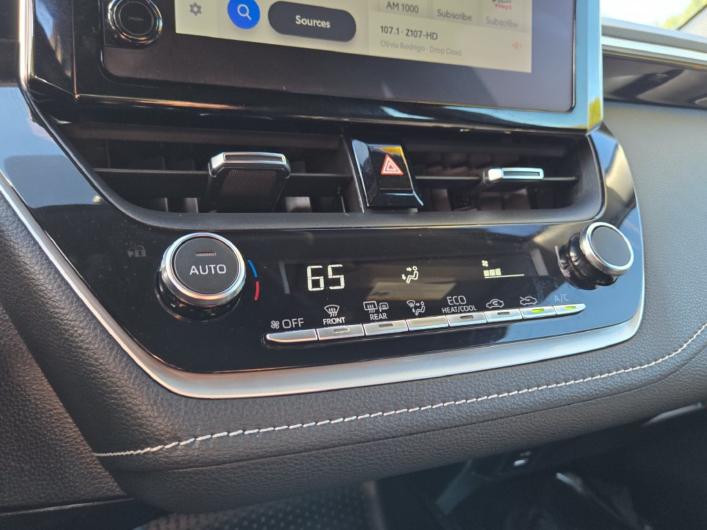 Used 2023 Toyota Corolla SE FWD image 25