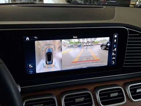 Used 2024 Mercedes-Benz GLE 350 4MATIC image 19