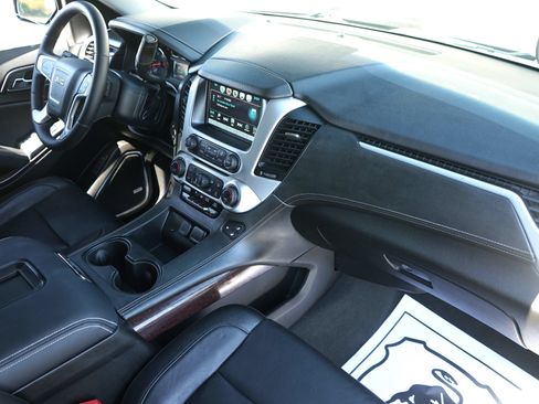Used 2019 GMC Yukon SLT w/ Open Road Package AWD/4WD image 27