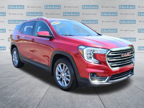 Used 2024 GMC Terrain SLT FWD image 3