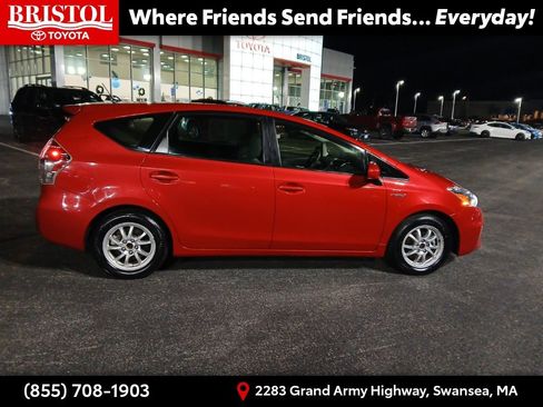 Used 2012 Toyota Prius V Two image 8