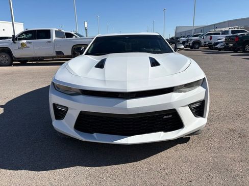 Used 2016 Chevrolet Camaro SS RWD image 8