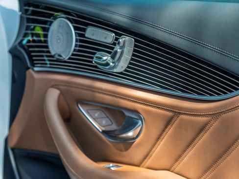 Used 2018 Mercedes-Benz E 63 AMG S image 44