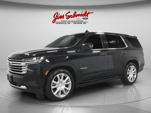 Used 2023 Chevrolet Tahoe High Country image 2