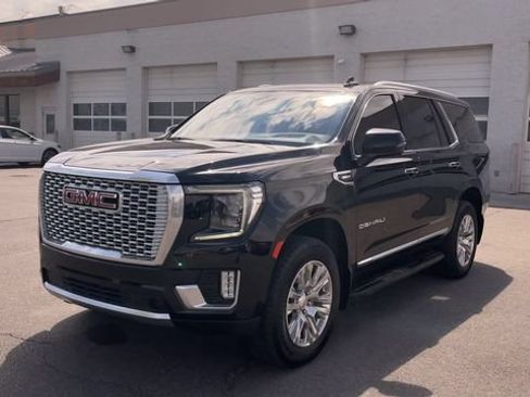 Used 2024 GMC Yukon Denali AWD/4WD image 5