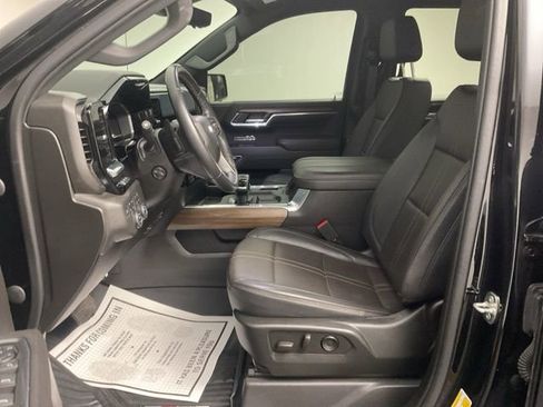 Certified 2023 Chevrolet Silverado 1500 High Country w/ Technology Package image 14